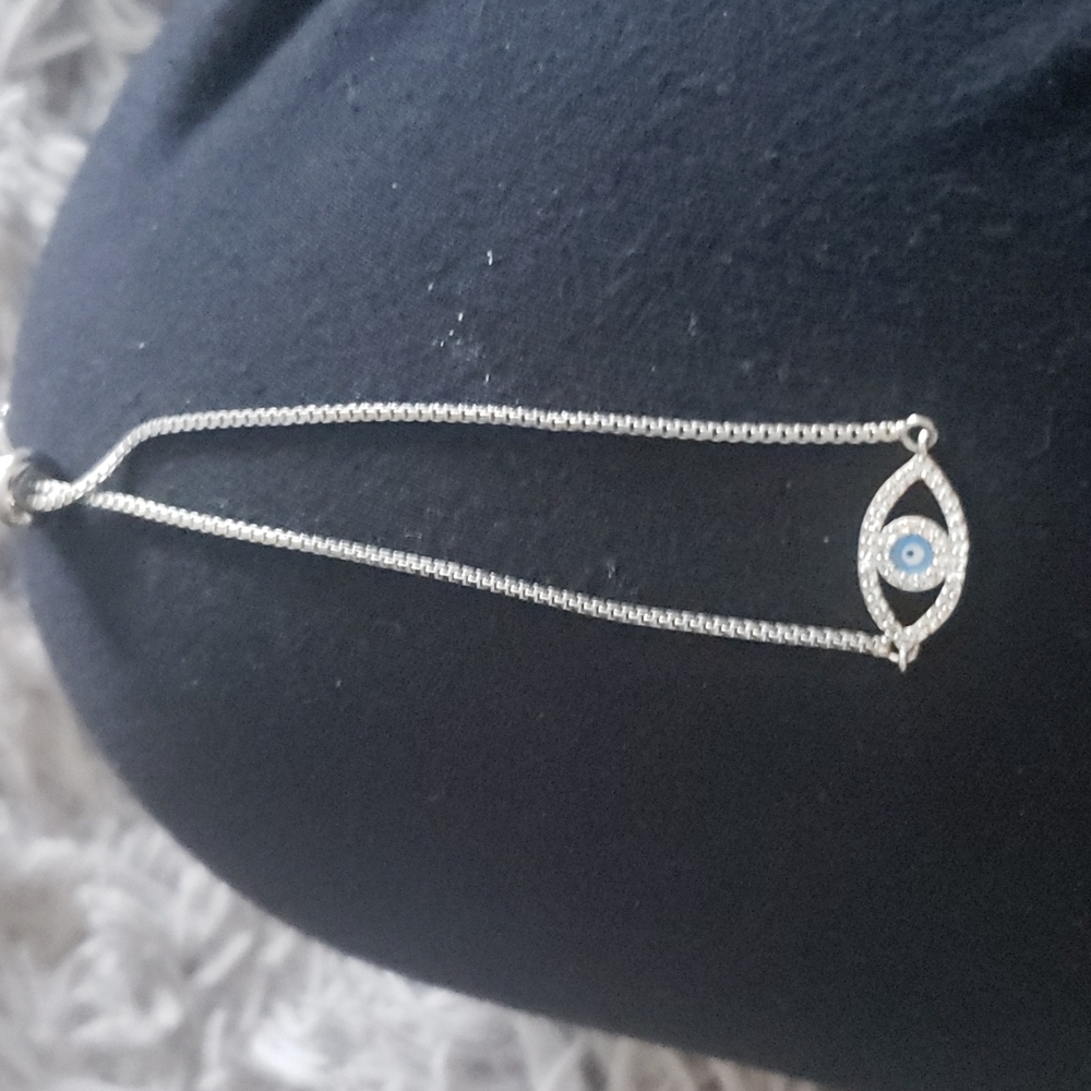 Evil eye sliding adjustable bracelet - Picture 2 of 3